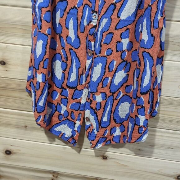 Cabi Blouse Womens Small Multicolor #5040 Isla Cami Animal Print Button Front - Picture 4 of 10